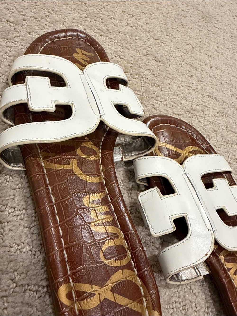 Sam Edelman Bay Slides - Picture 2 of 4